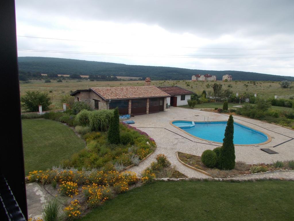 Villa Ketli Apartment Bliznatsi Екстер'єр фото
