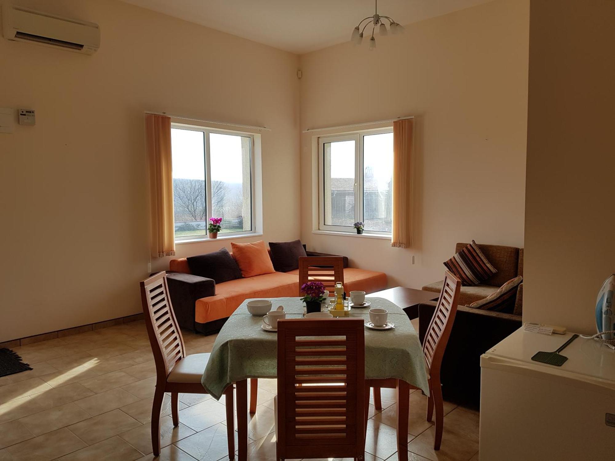 Villa Ketli Apartment Bliznatsi Екстер'єр фото